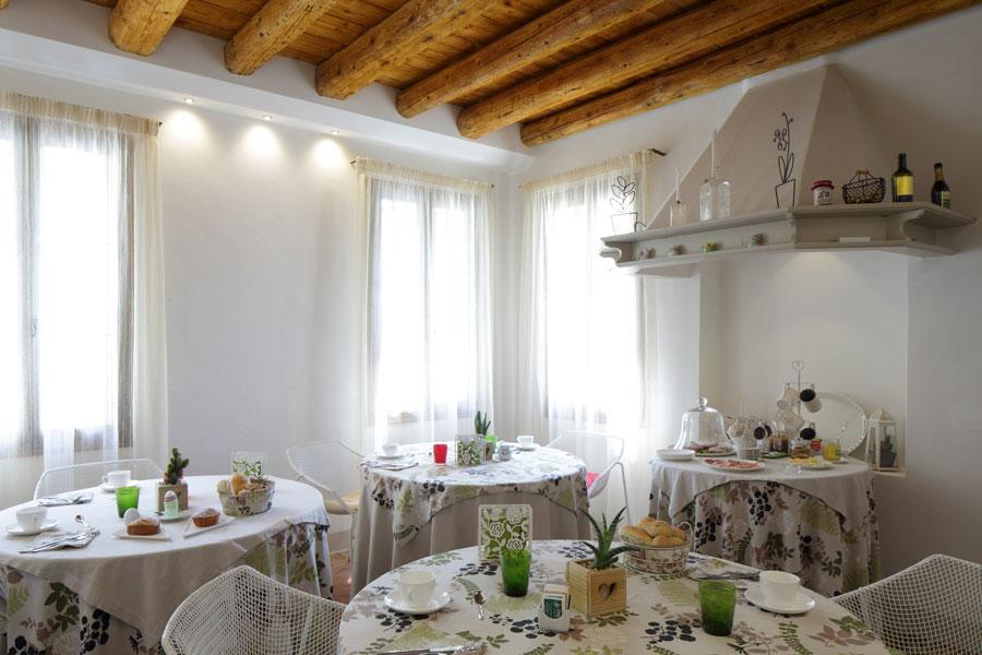 Bed and Breakfast Le Zitelle di Ron à Valdobbiadene Extérieur photo